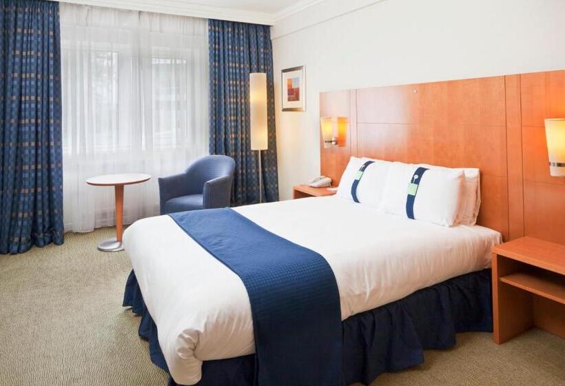 Номер Стандарт Адаптированный для Инвалидов, Holiday Inn Basildon, An Ihg