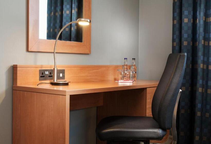 이그제큐티브 룸, Holiday Inn Basildon, An Ihg