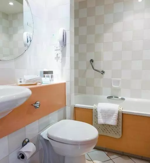 ２ダブルベッドのスタンダードルーム, Holiday Inn Basildon, An Ihg