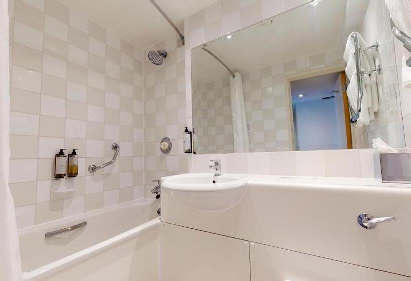 스탠다드 룸, Holiday Inn Basildon, An Ihg