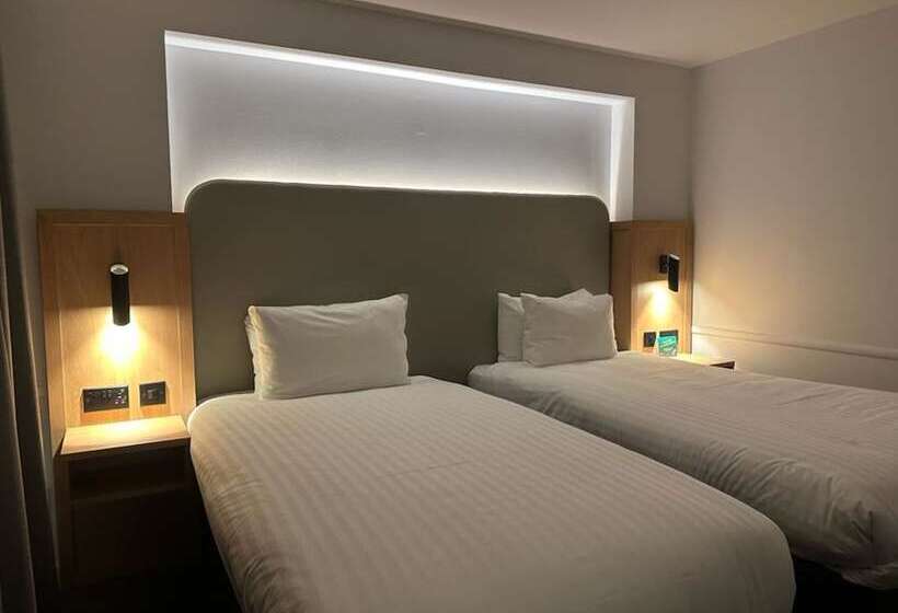 Номер Стандарт, Holiday Inn Basildon, An Ihg