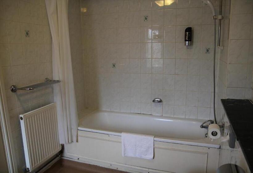 חדר סטנדרט יחיד, Hylands