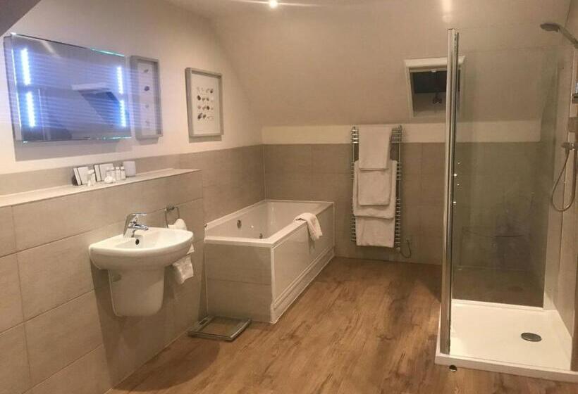 خانه 4 خوابه, La Place