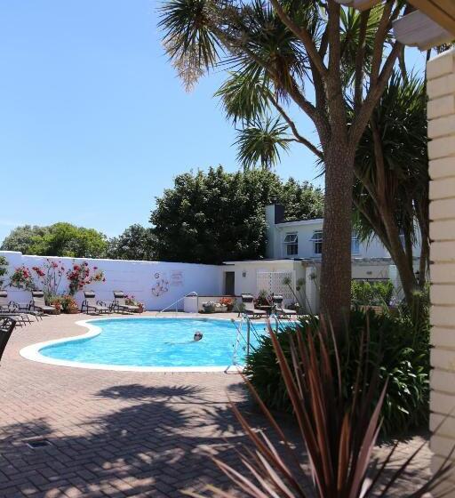 اتاق لوکس, La Place