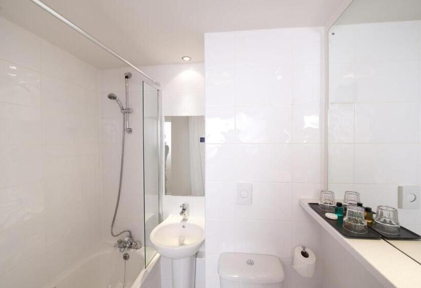 キングサイズベッドのスタンダードルーム, Leonardo Inn Glasgow West End