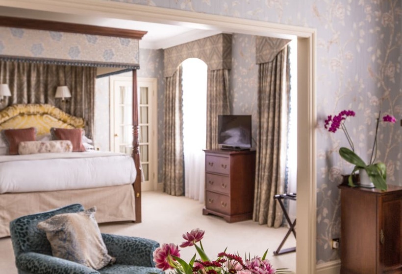 Полулюкс, Lucknam Park