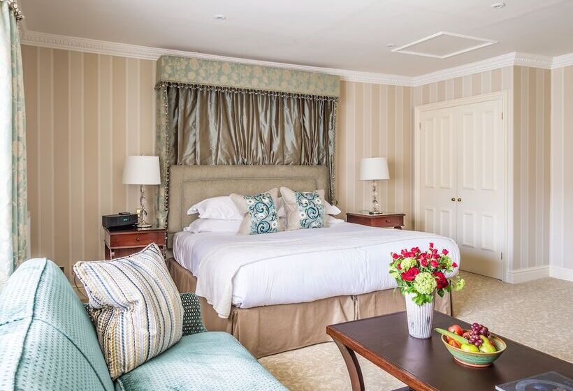 Номер Стандарт, Lucknam Park