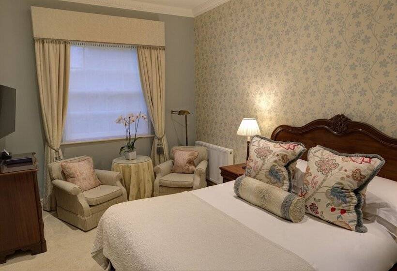 Номер Стандарт, Lucknam Park