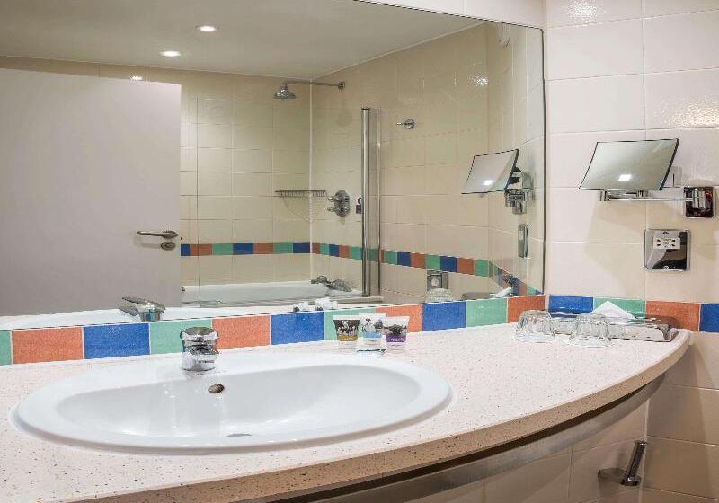 חדר סטנדרט, Mercure London Heathrow