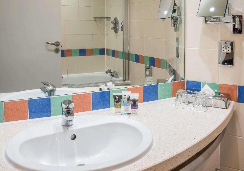 חדר סטנדרט, Mercure London Heathrow