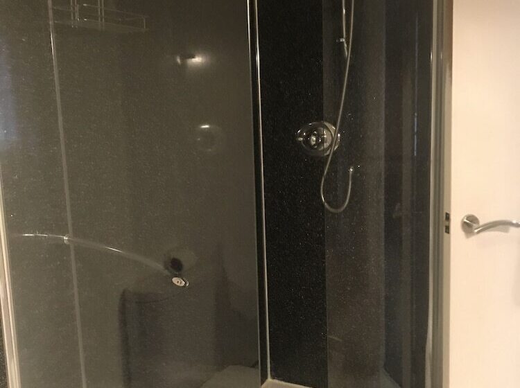 חדר סטנדרט, The Mill House