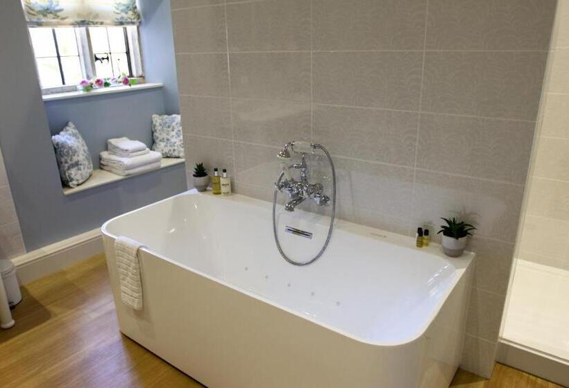 Suíte Deluxe, Mortons Manor