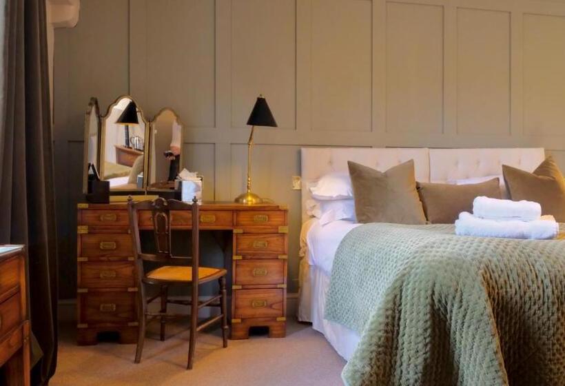 Номер Стандарт, Simonstone Hall