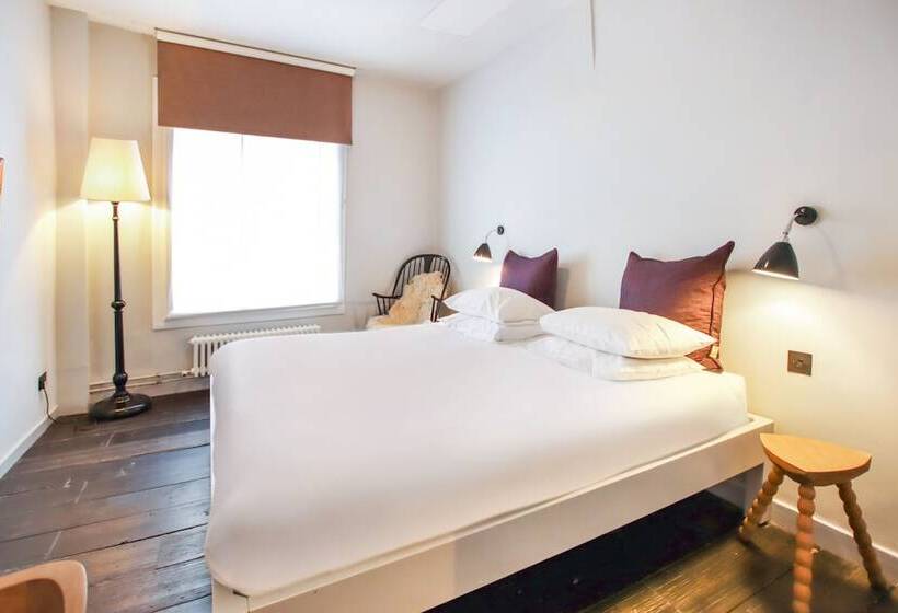 スタンダードルーム, The Crown