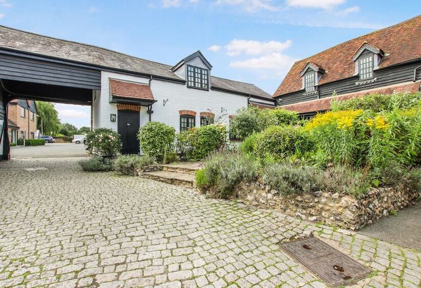 スイート, The Crown