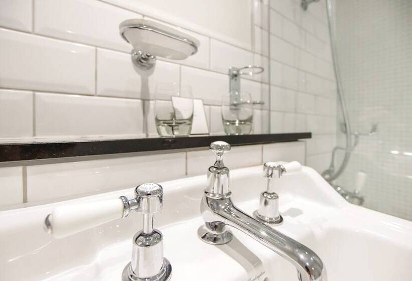 スタンダードルーム, The Crown