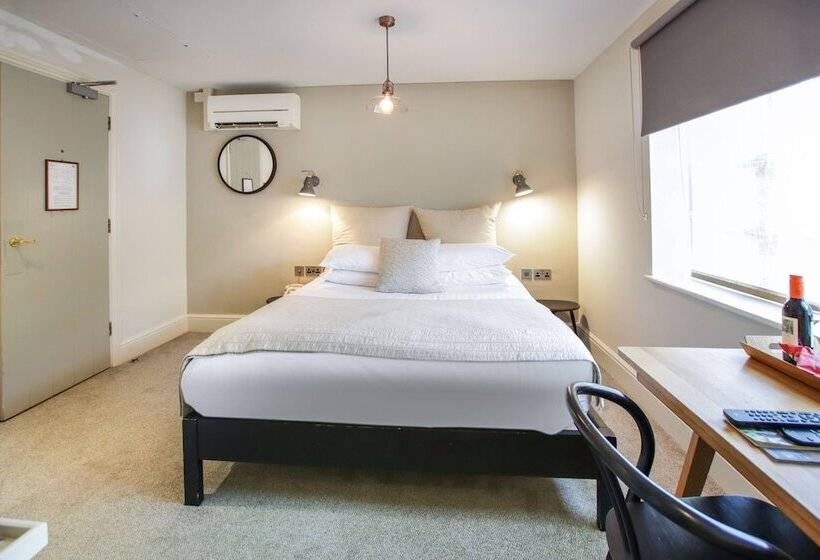 スタンダードルーム, The Crown