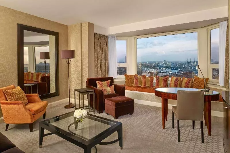 エクゼクティブスイート, The Park Tower Knightsbridge, A Luxury Collection Hotel, London