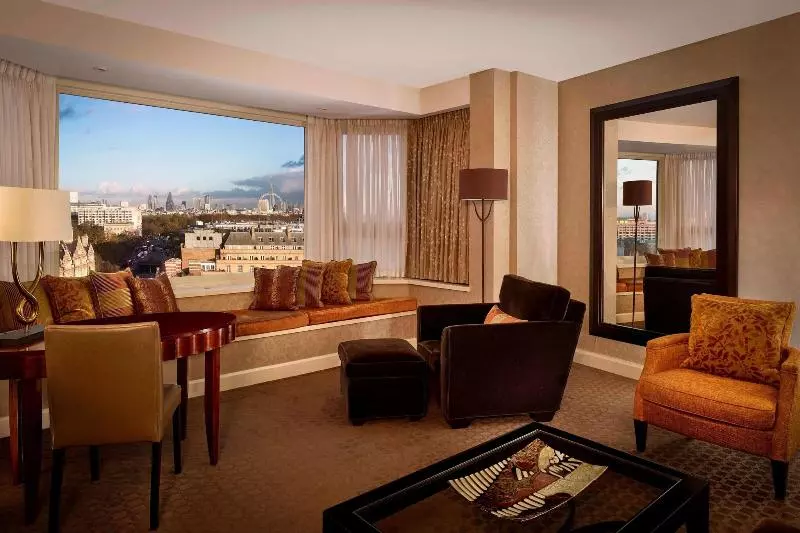 エクゼクティブスイート, The Park Tower Knightsbridge, A Luxury Collection Hotel, London