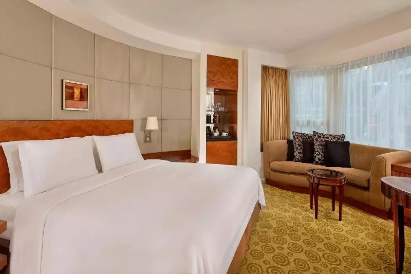 エクゼクティブスイート, The Park Tower Knightsbridge, A Luxury Collection Hotel, London