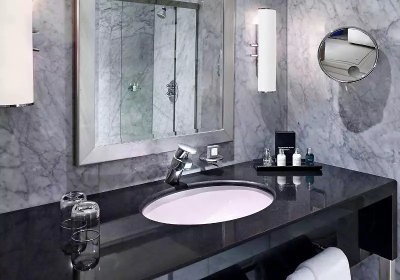 エクゼクティブスイート, The Park Tower Knightsbridge, A Luxury Collection Hotel, London