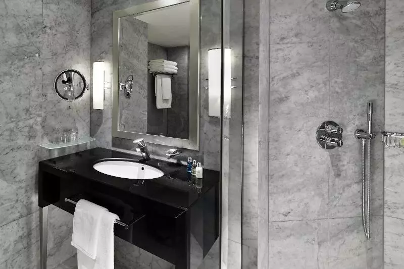 エクゼクティブスイート, The Park Tower Knightsbridge, A Luxury Collection Hotel, London