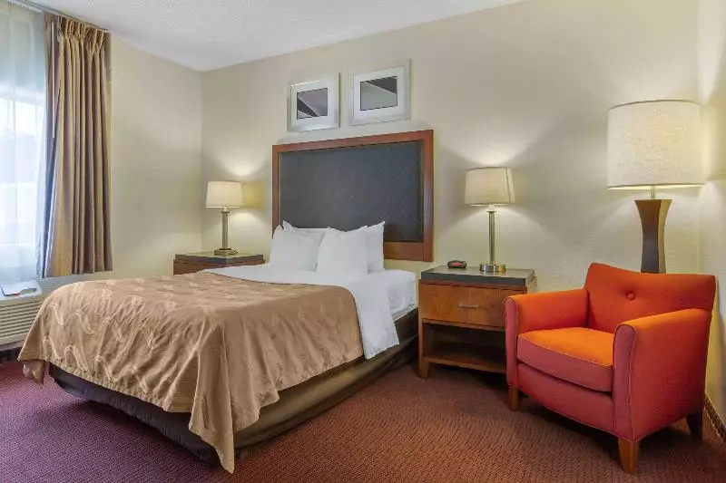 اتاق لوکس, The Royal Hotel Cardiff