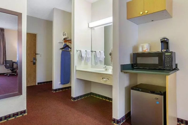 اتاق لوکس, The Royal Hotel Cardiff