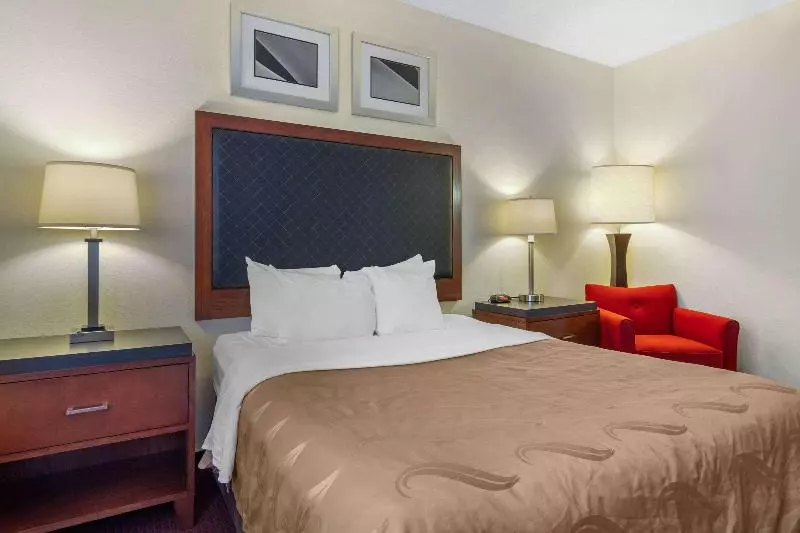 اتاق لوکس, The Royal Hotel Cardiff