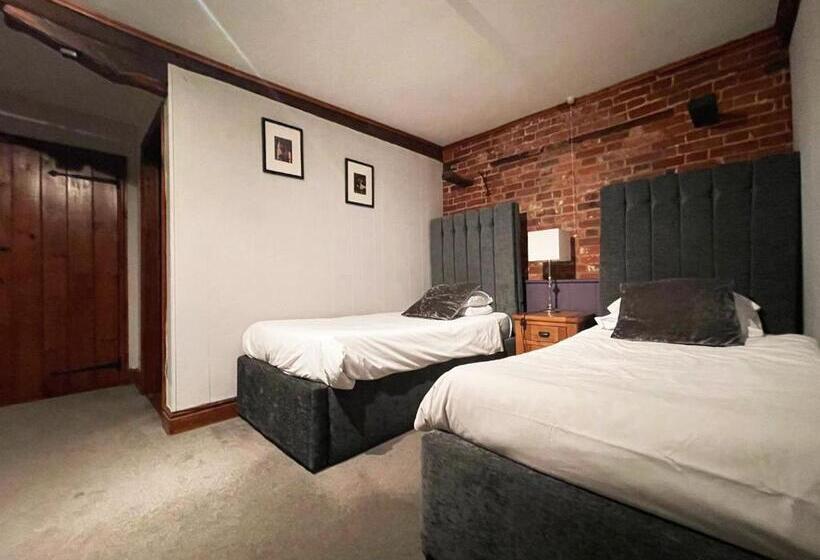 标准间, Scole Inn