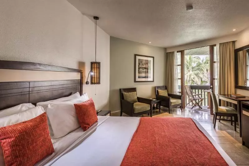 اتاق کلاب, The Warwick Fiji