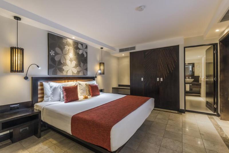 Люкс Кровать Кинг, The Warwick Fiji