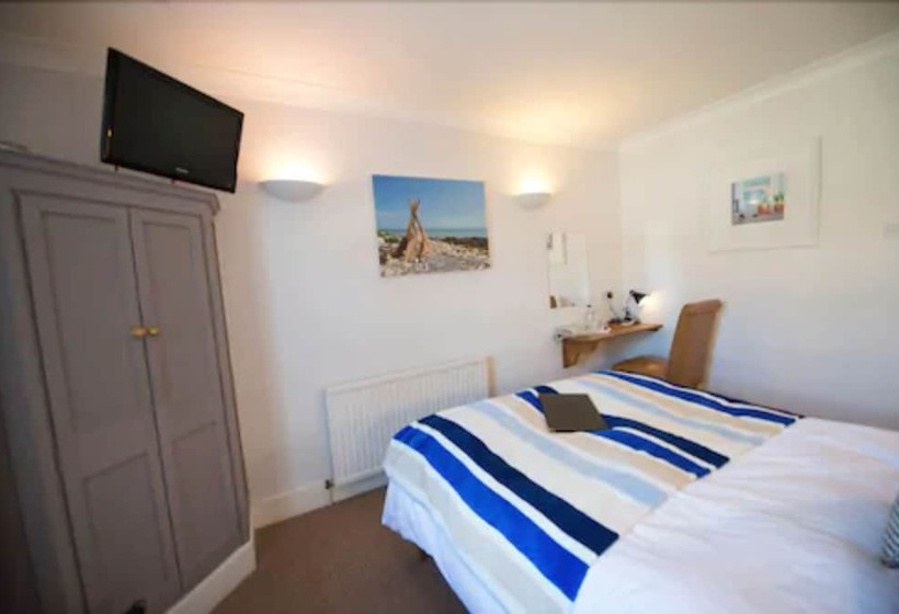 스탠다드 룸, The White Cliffs