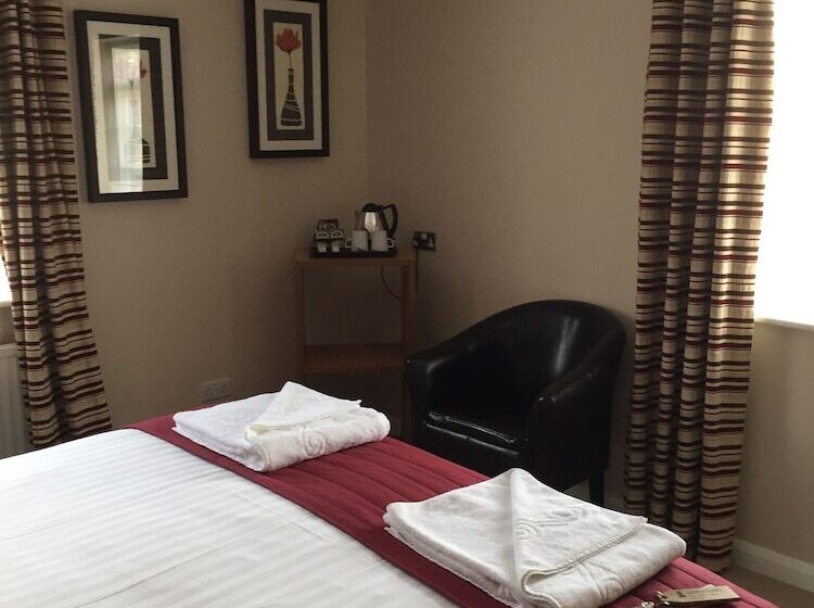 标准间, The White Swan