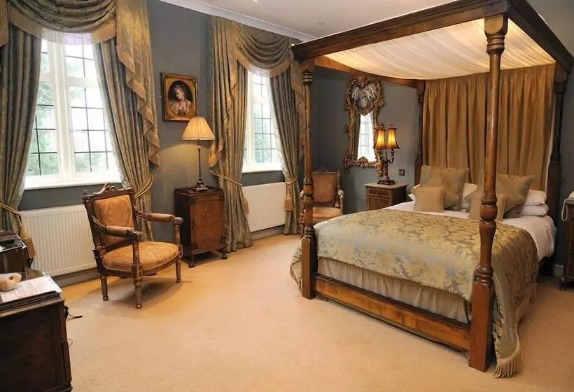 Superior-huone, Ye Olde Bell Hotel & Spa