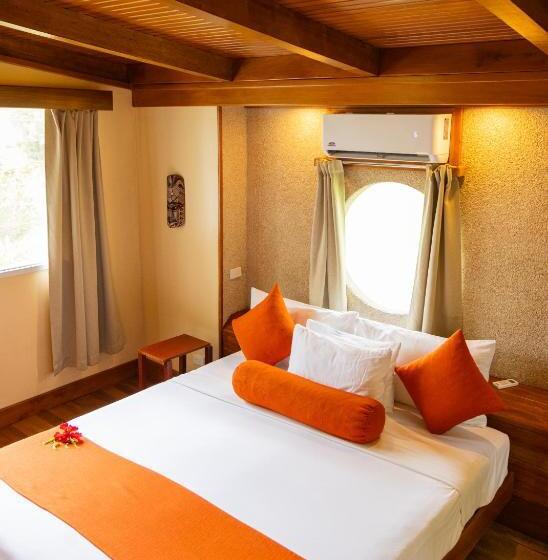 Bungalow Standard 2 Bedrooms Garden View, Koro Sun Resort & Rainforest Spa