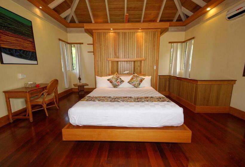 ویلای 3 خوابه, Koro Sun Resort & Rainforest Spa