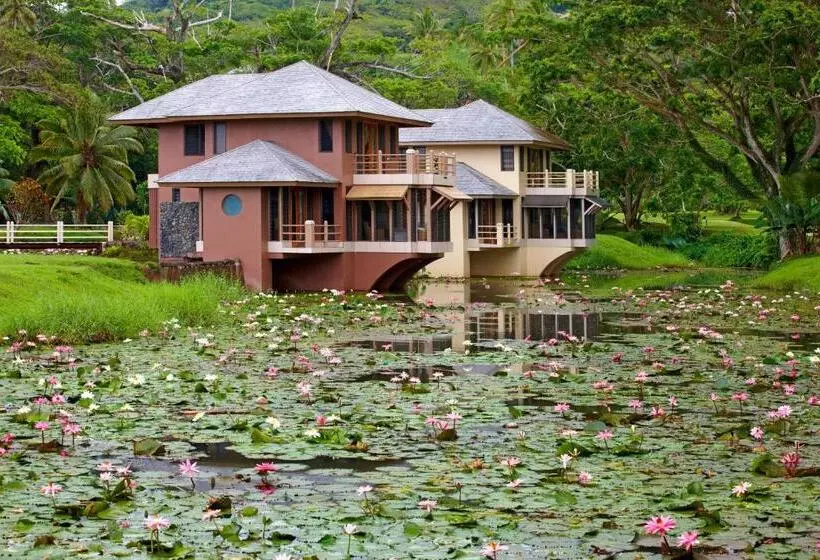 ویلای 3 خوابه, Koro Sun Resort & Rainforest Spa