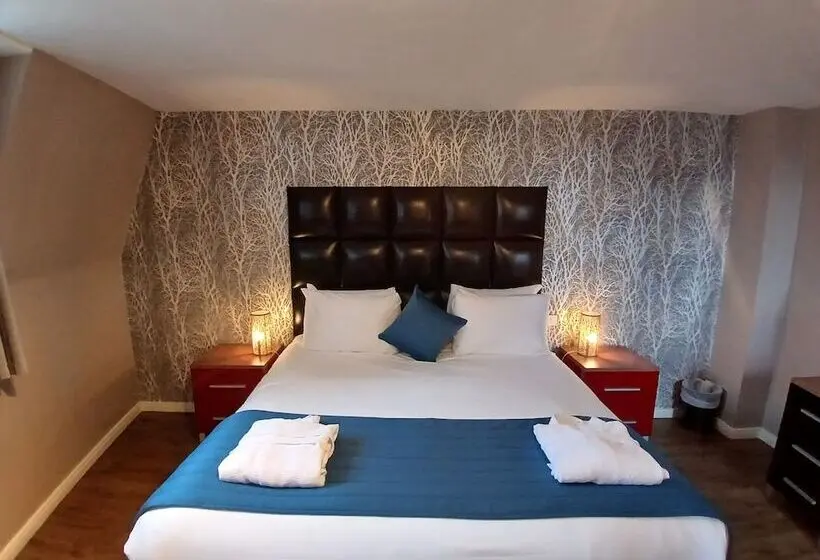 اتاق استاندارد, Royal Hotel Cardiff by Belvilla
