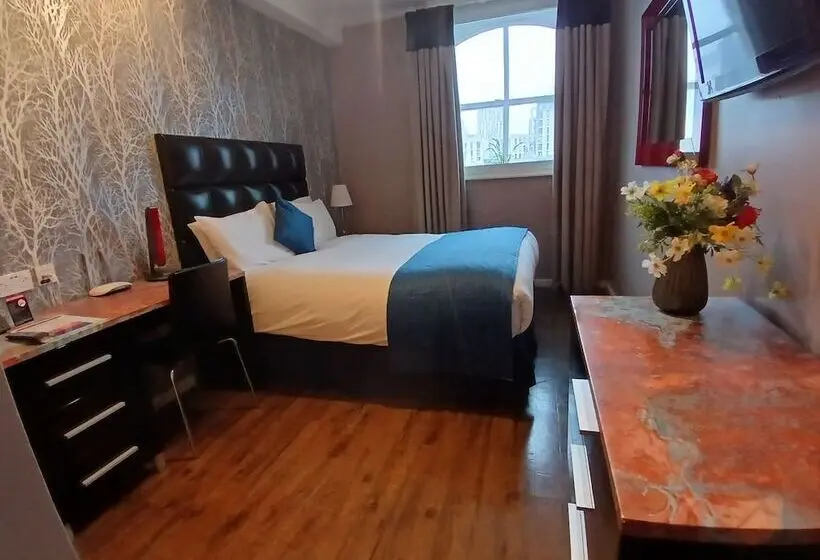 اتاق استاندارد, Royal Hotel Cardiff by Belvilla