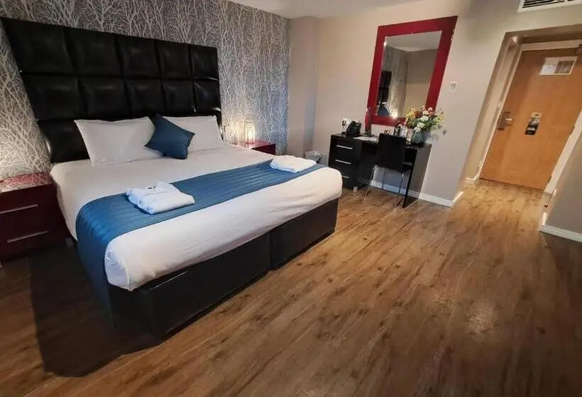 اتاق سوپریور با تخت بزرگ, Royal Hotel Cardiff by Belvilla