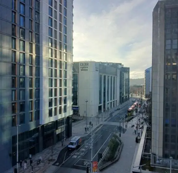 اتاق اکونومی, Royal Hotel Cardiff by Belvilla