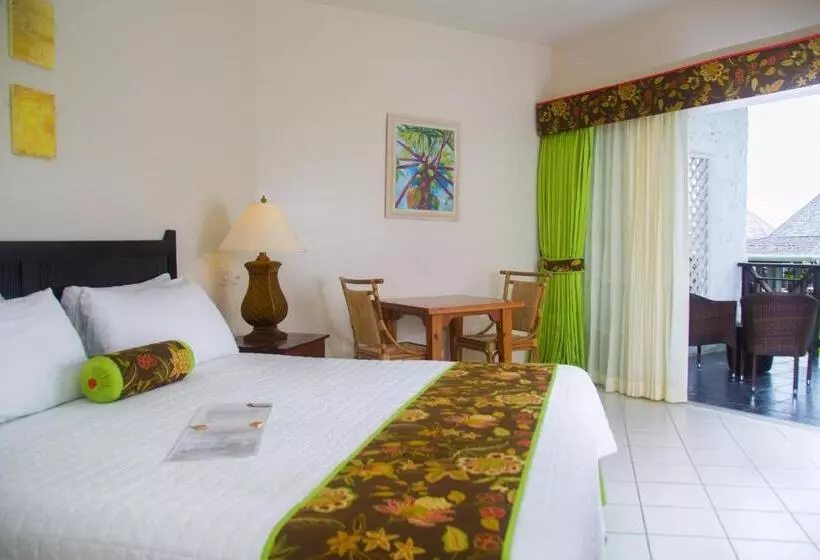 オーシャンビュースタンダードルーム, Coyaba Beach Resort