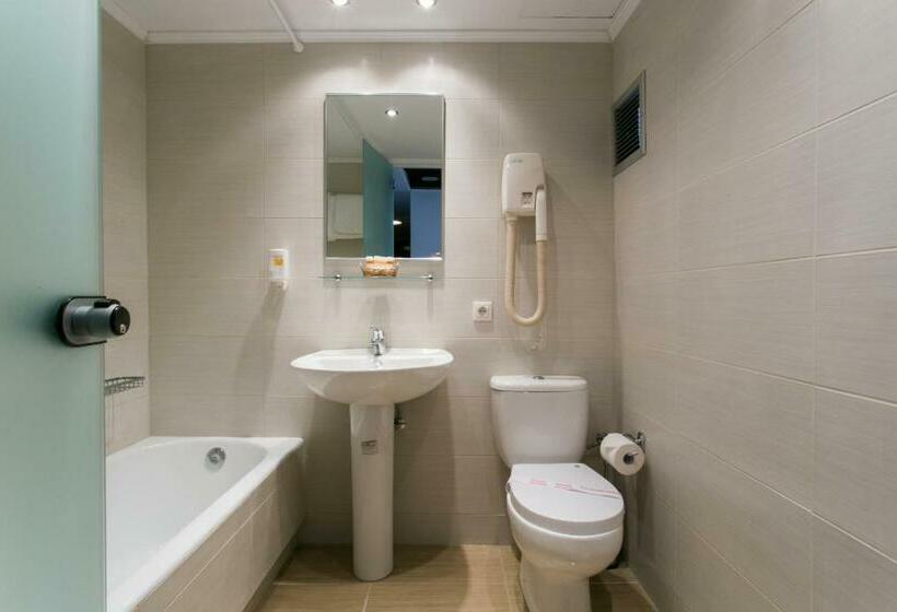 Номер Стандарт Трехместный, Arethusa Hotel Athens
