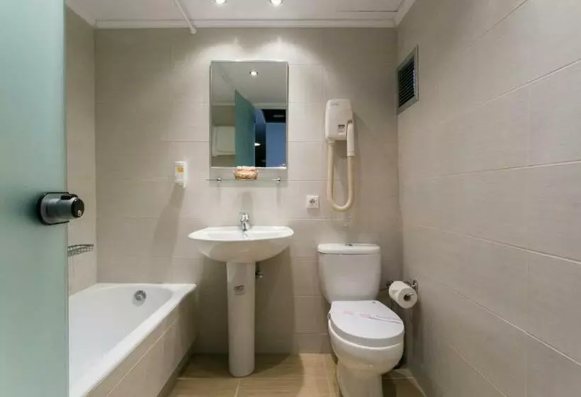 Standard Kolmen Hengen Huone, Arethusa Hotel Athens