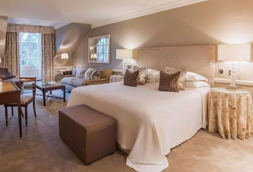 スタンダードルーム, Chewton Glen Hotel   An Iconic Luxury