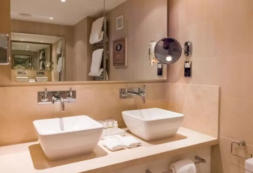 ジュニアスイート, Chewton Glen Hotel   An Iconic Luxury