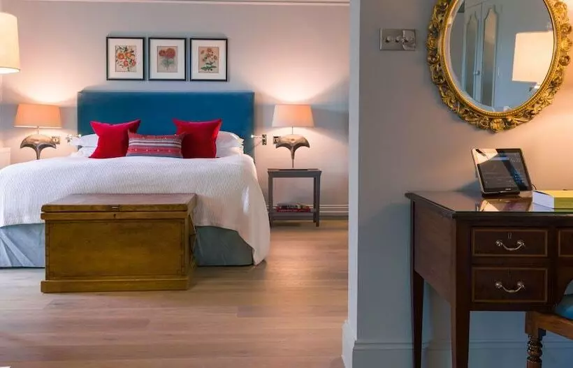 ジュニアスイート, Chewton Glen Hotel   An Iconic Luxury