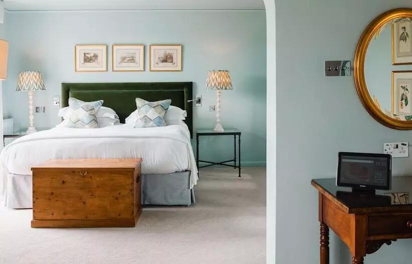 ジュニアスイート, Chewton Glen Hotel   An Iconic Luxury
