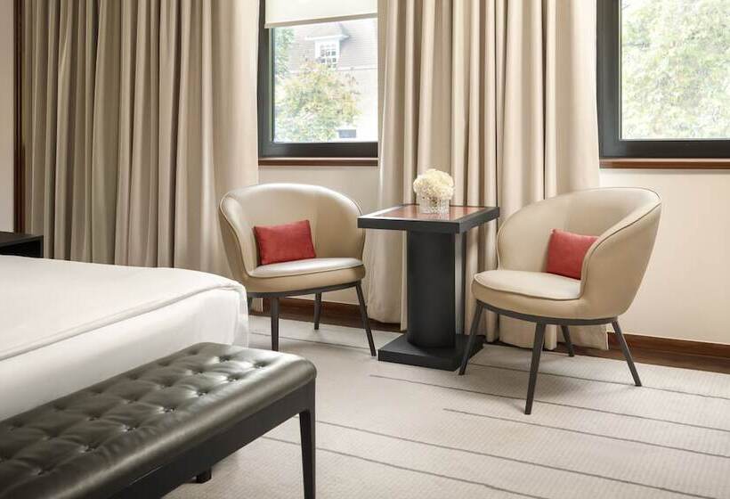 스탠다드 룸, Como The Halkin